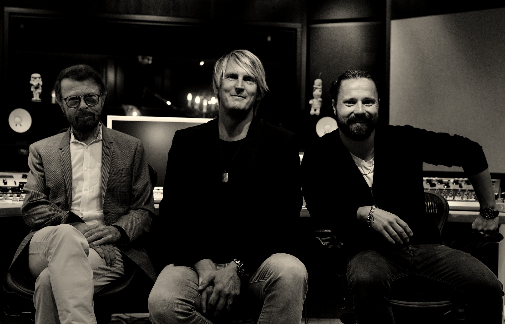 Björn Ulvaeus, Max Martin and Niclas Molinder in the studio